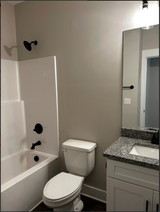 Foto del edificio - BRAND NEW Charming 2 Bed, 2 Bath, 1 Car Garage Townhome!