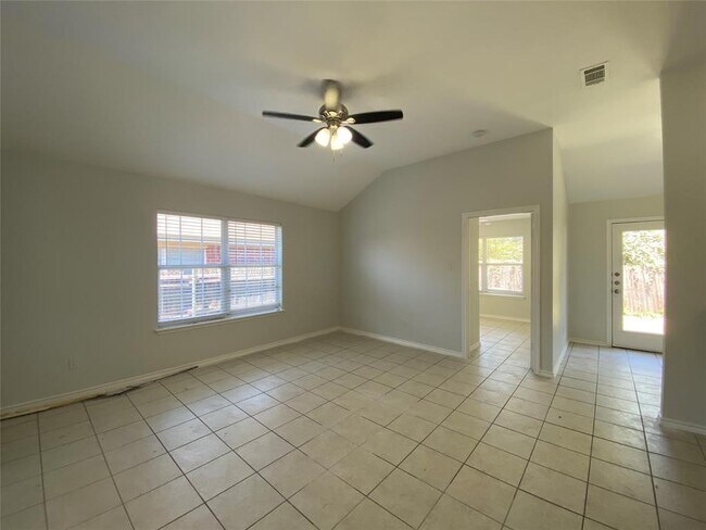 Building Photo - 1709 Tina Marie Rd