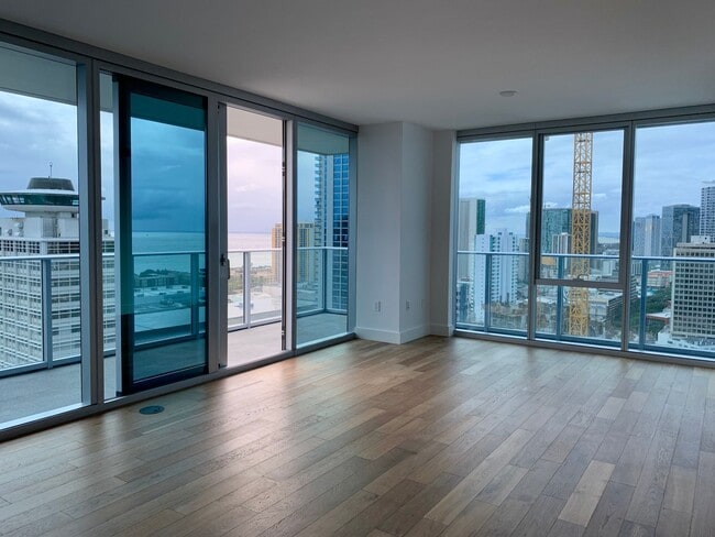 Azure Ala Moana: Brand New 2 Bed, 2 Bath, 2 Parking, Condo w/ Storage and Ocean and Mountain Views! - Azure Ala Moana: Brand New 2 Bed, 2 Bath, 2 Parking, Condo w/ Storage and Ocean and Mountain Views!
