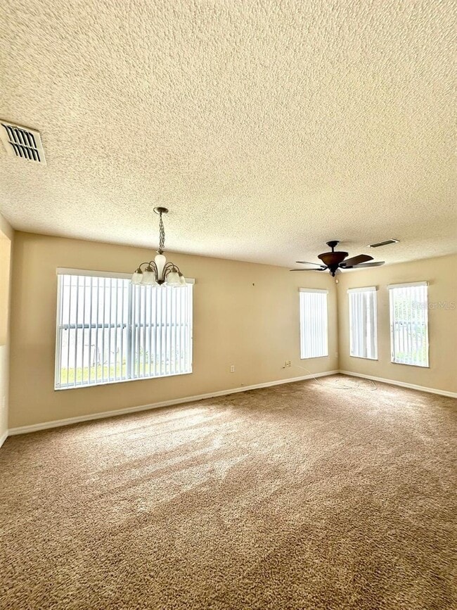 Building Photo - 410 Canna Dr