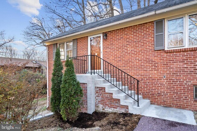 Foto del edificio - 4118 Burke Station Rd