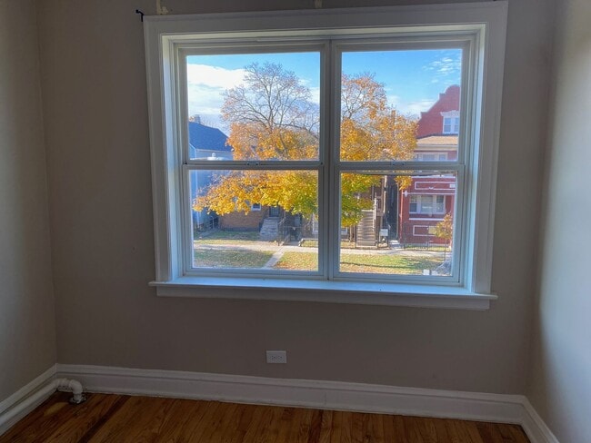 Building Photo - 8707 S Manistee Ave