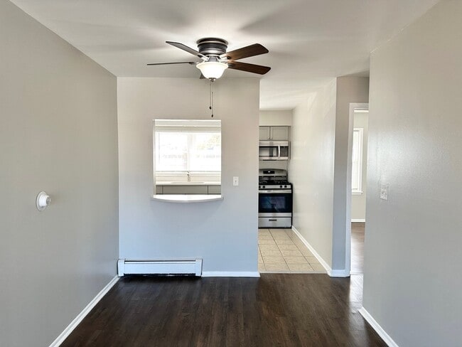 Foto del edificio - 9203 Monroe Ave