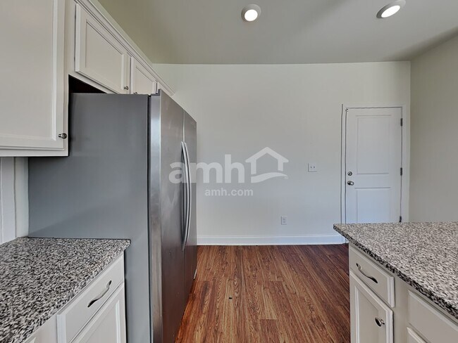 Foto del edificio - 2854 Chapel Hill Rd