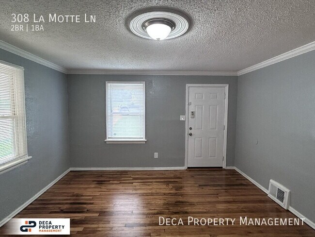 Building Photo - 308 La Motte Ln