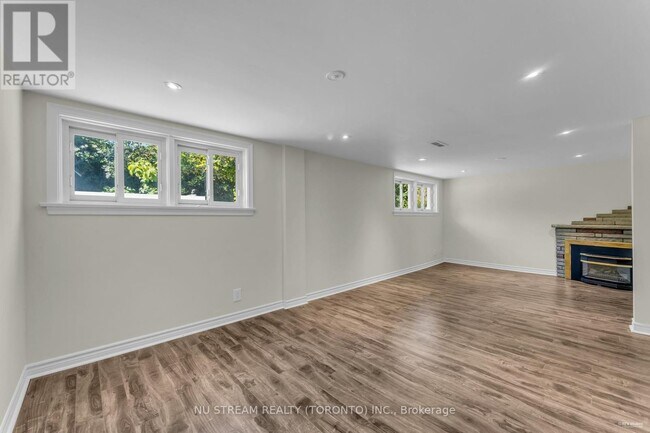Building Photo - 23 Wythenshawe Wood