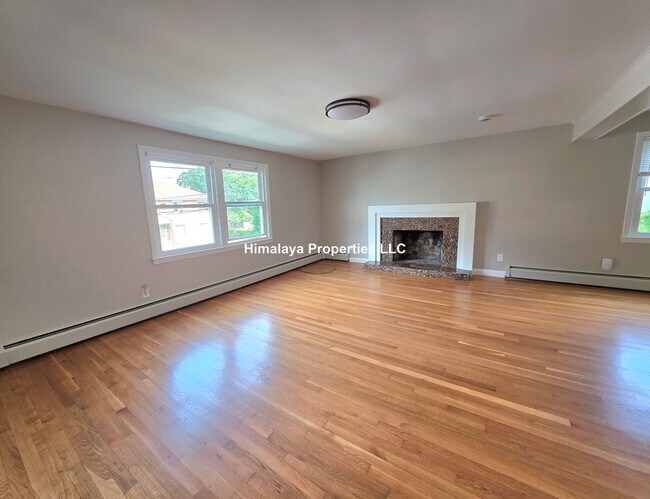 Foto del edificio - 28 Maplewood St