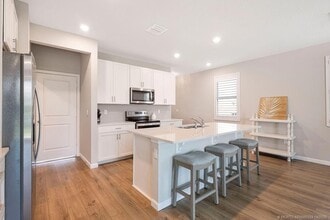 Building Photo - 250 Osprey Preserve Blvd