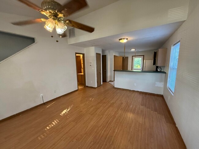 Building Photo - 1703 Hanover Blvd
