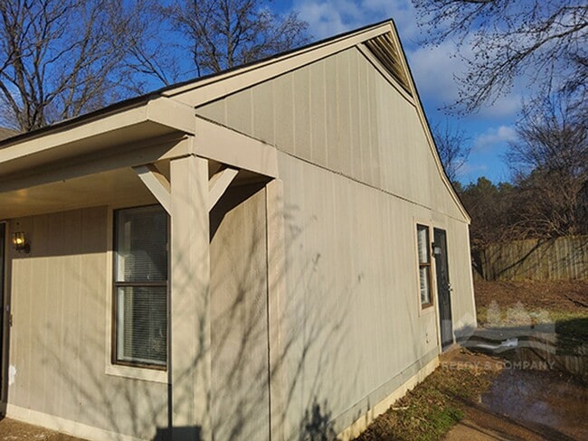 Building Photo - 4812 Allrand Rd