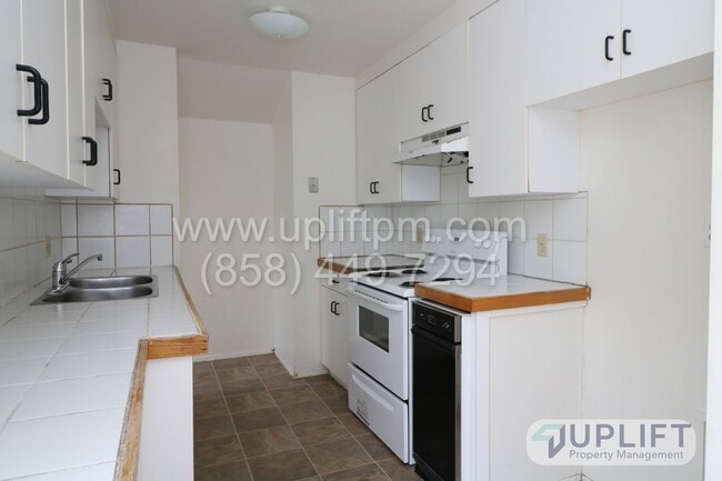 Foto del edificio - 2 Bed, 1 Bath House For Rent in Ramona