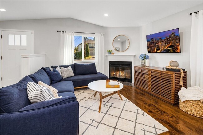 Foto del edificio - Updated 3 bed, 2 bath home in Greenwood