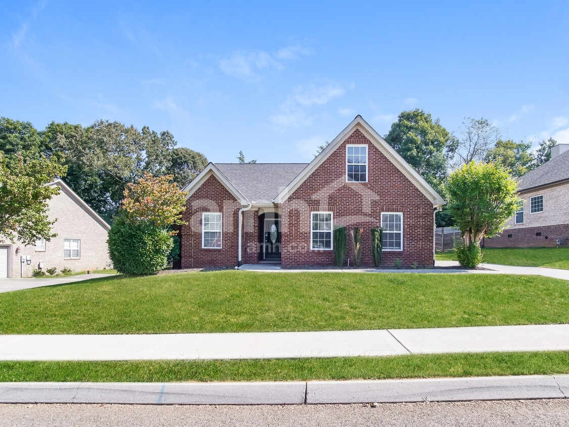 Foto principal - 1750 Bonnie Roach Ln