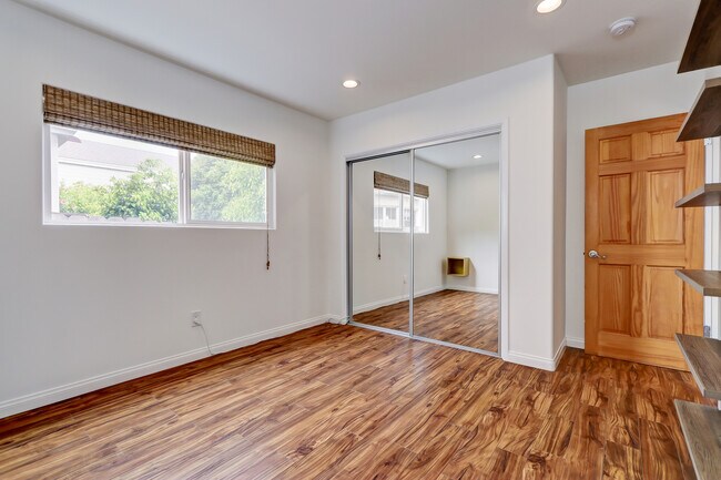 Building Photo - 1158 8th St