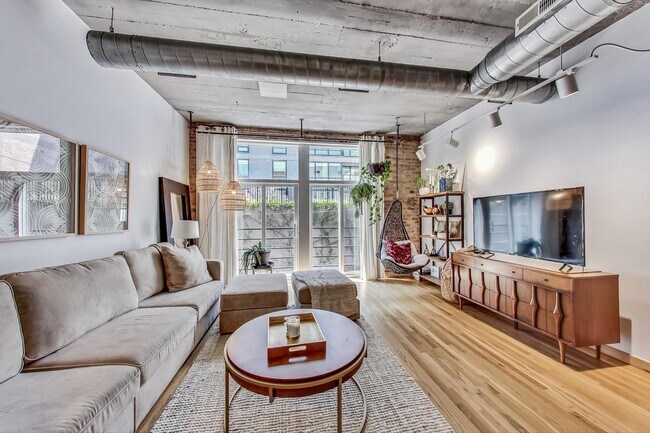 Foto del edificio - 110 N Peoria St