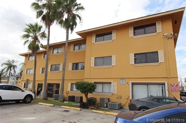 170 Royal Palm Rd Unit 102 Hialeah Fl 33016 Condo For Rent In Primary Photo 170 Royal Palm Rd