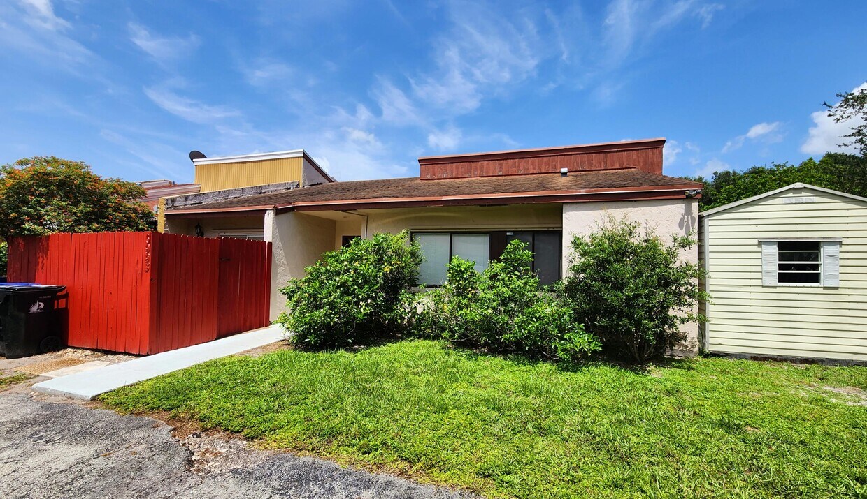 6993 NW 29th Way, Fort Lauderdale, FL 33309 House Rental in Fort