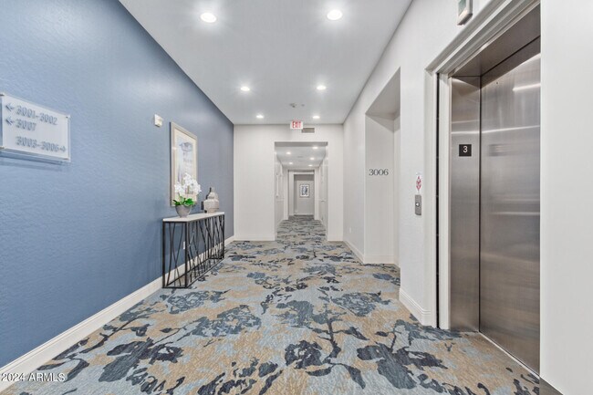 Foto del edificio - 2989 N 44th St