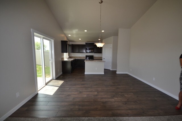 Foto del edificio - 3951 W Newland St