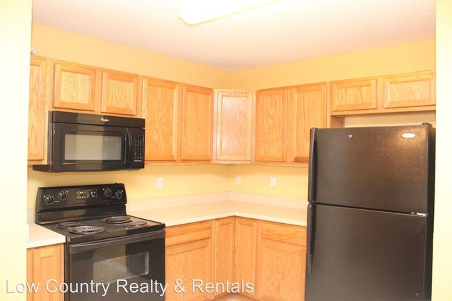 Building Photo - 3 br, 2.5 bath House - 114 University Parkway