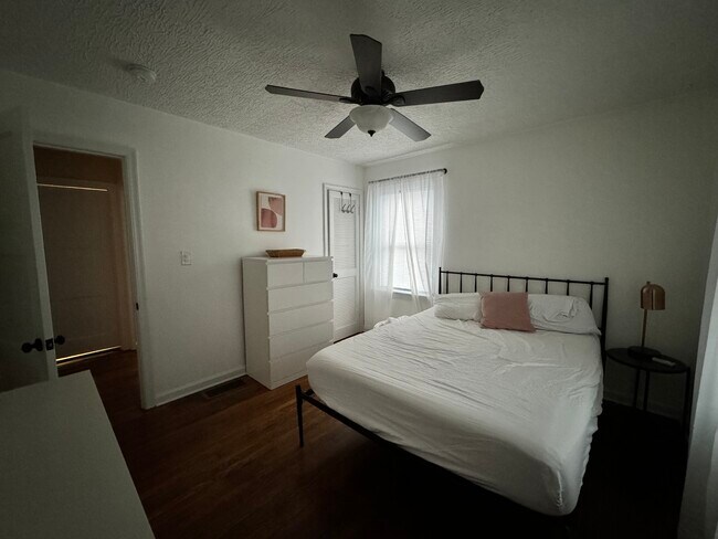 Foto del edificio - 1321 Howard St