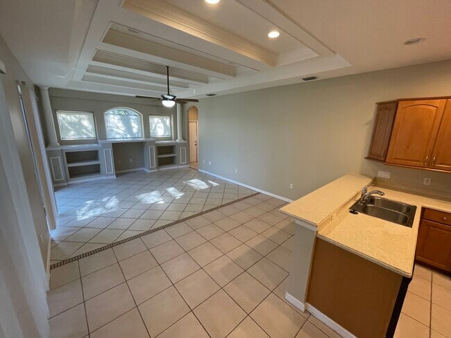 Building Photo - 13442 Purple Finch Cir