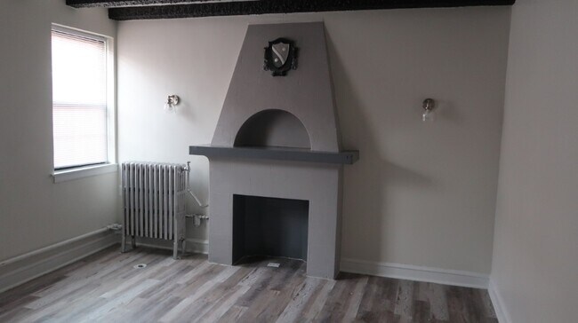 Foto del edificio - 5301 N Ashland Ave