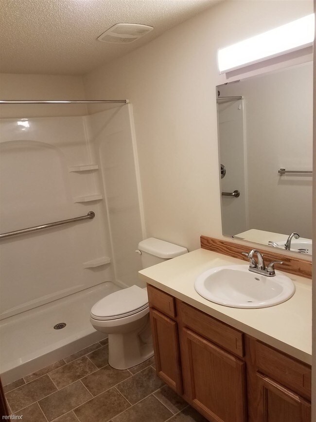 Foto del edificio - 1 br, 1 bath Apartment - Cedar Village