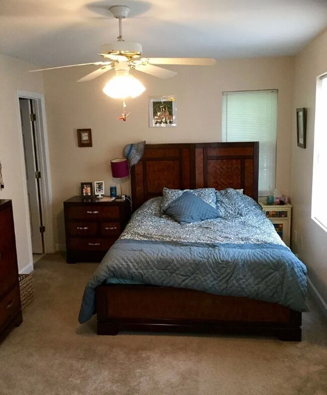 Building Photo - Charming 3-Bedroom Townhome in Callan Park – Available January 15th