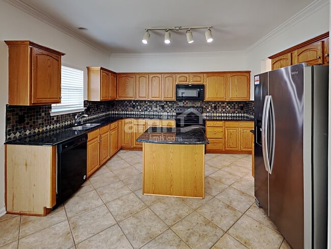 Building Photo - 2005 Brook Valley Run