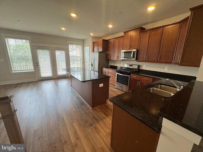 Building Photo - 2928 Osprey Way
