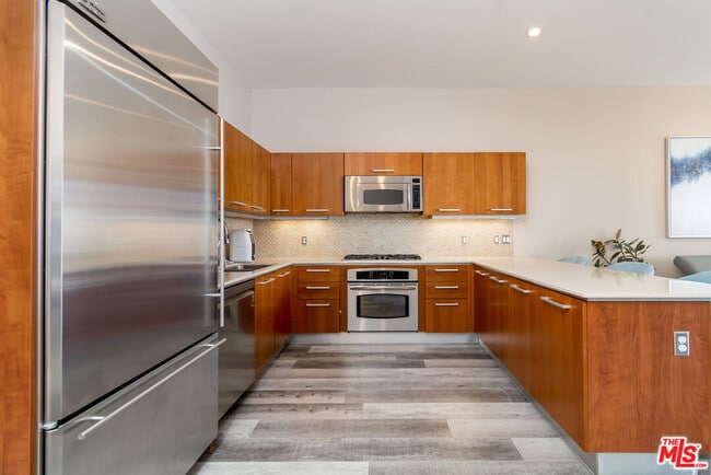 Foto del edificio - 801 S Grand Ave