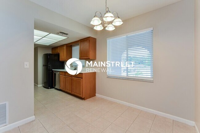 Foto del edificio - 4 Bedroom Pet-Friendly Home in WINTER SPRINGS, FL with Main Street Renewal