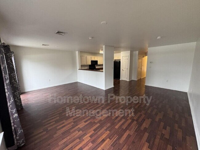 Foto del edificio - 112 Hawk Ct