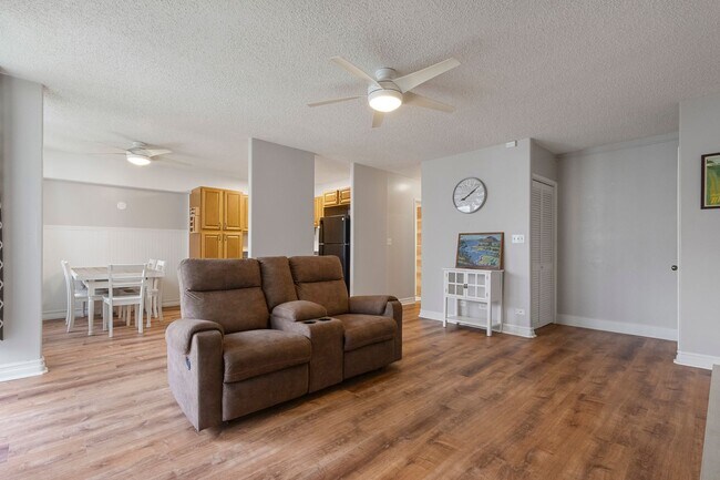 Foto del edificio - Updated 2-Bedroom Condo with Koolau Views in Prime Kaneohe Location