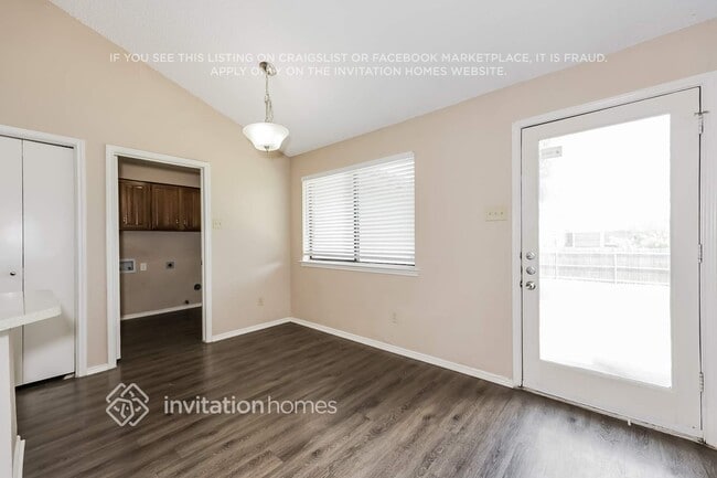 Foto del edificio - 1741 Canterbury Ln