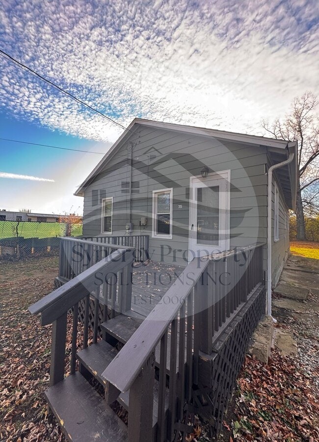 Building Photo - 315 Boston Ave