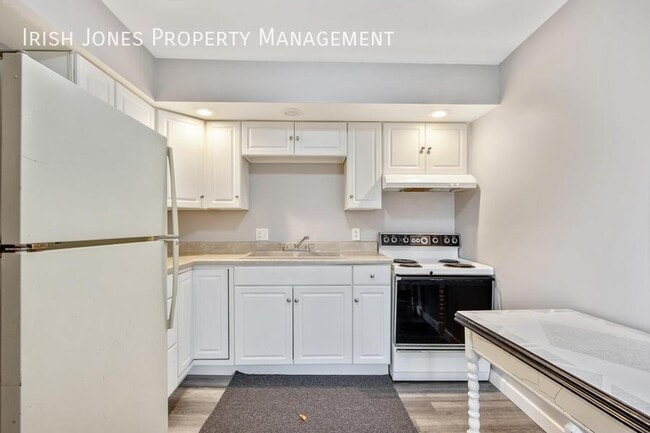 Foto del edificio - 10601 Alleghany Rd