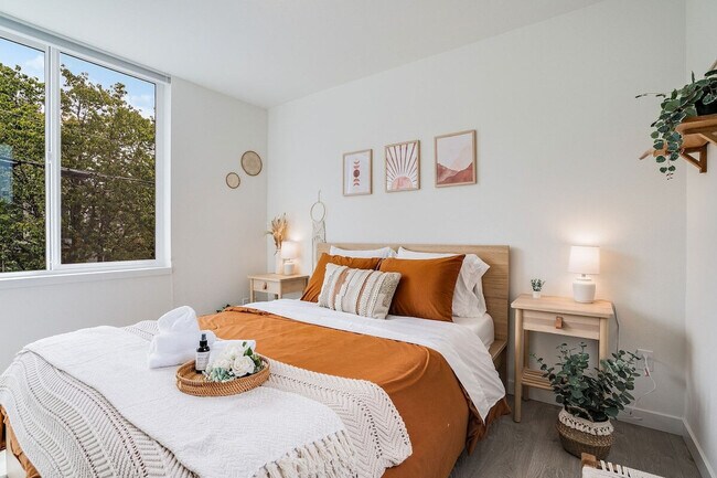 Foto del edificio - 1414 E Howell St