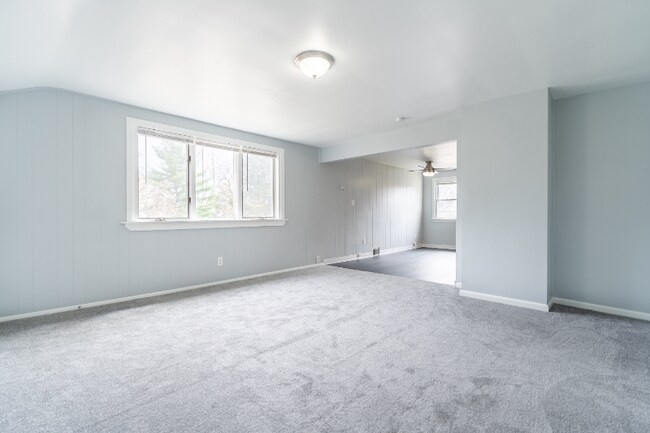 Foto del edificio - 4905 Biddulph Ave