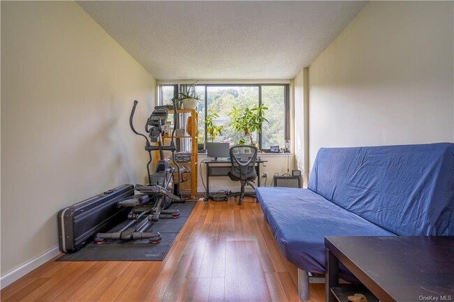 Building Photo - 25 Rockledge Ave