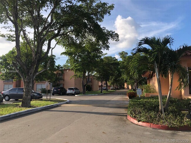 Building Photo - 7231 Miami Lakes Dr