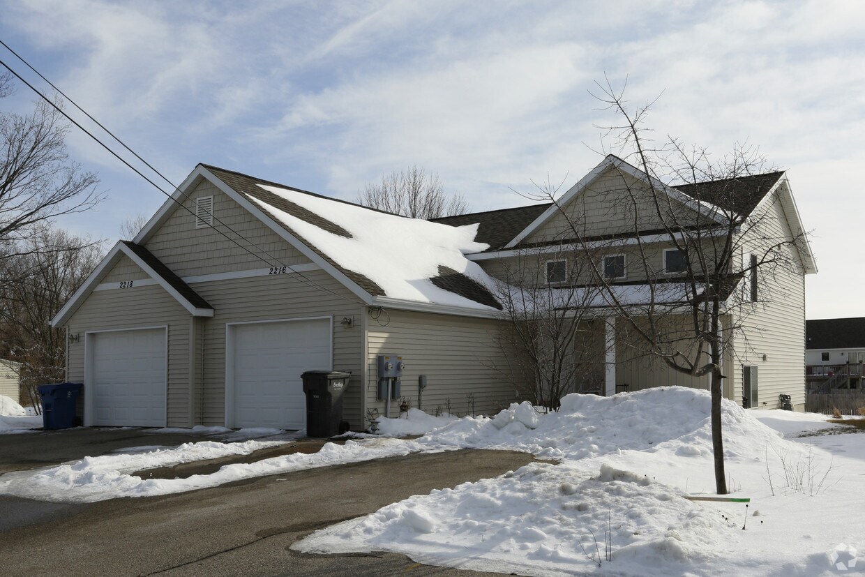 22162218 68th St, Caledonia, MI 49316 Apartments in Caledonia, MI