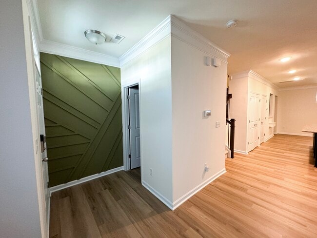 Building Photo - 106 Synandra Dr