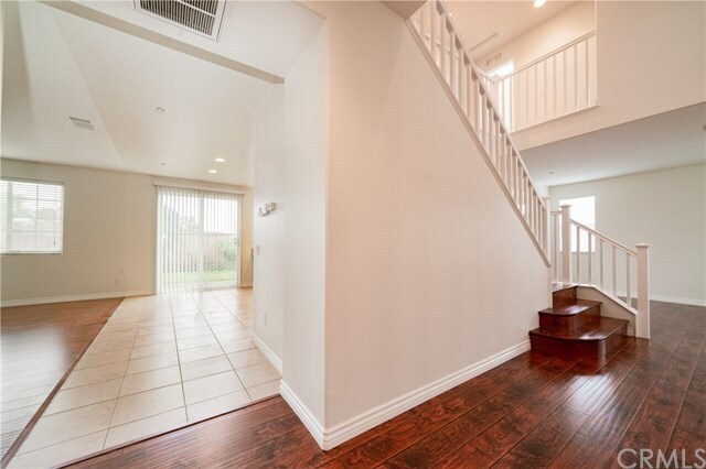 Building Photo - 15929 San Leandro Dr