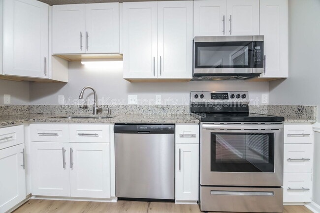 Foto del edificio - 1021 Amber Acres Ln