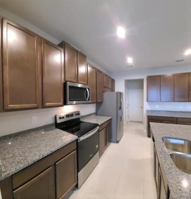 Building Photo - 2525 Arbor Wind Dr