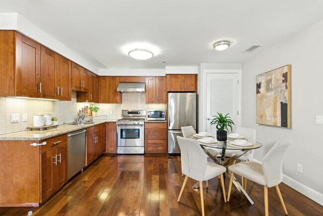 Foto del edificio - 2443 Clement St