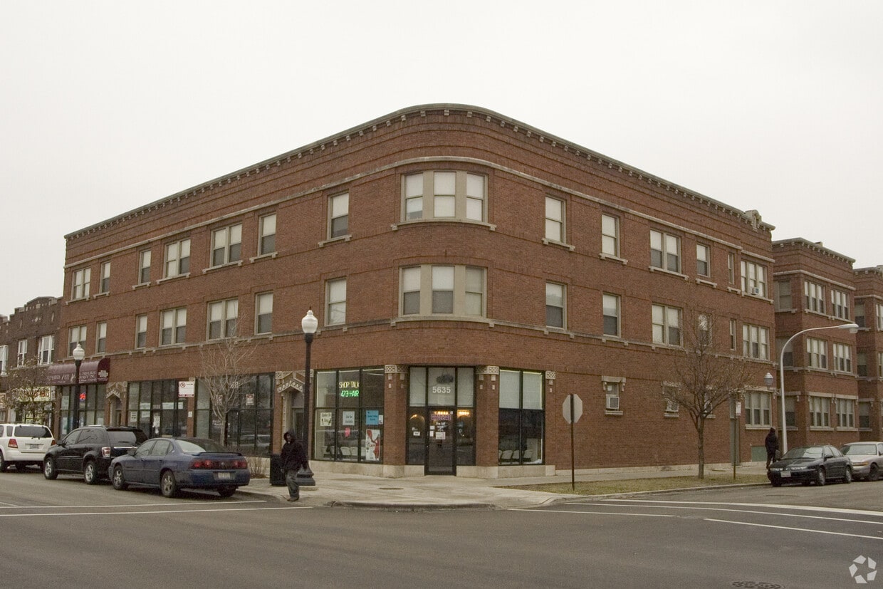 Primary Photo - Madison Renaissance (SMALL)