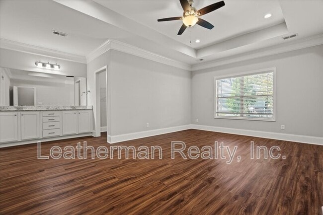 Building Photo - 405 Senate St